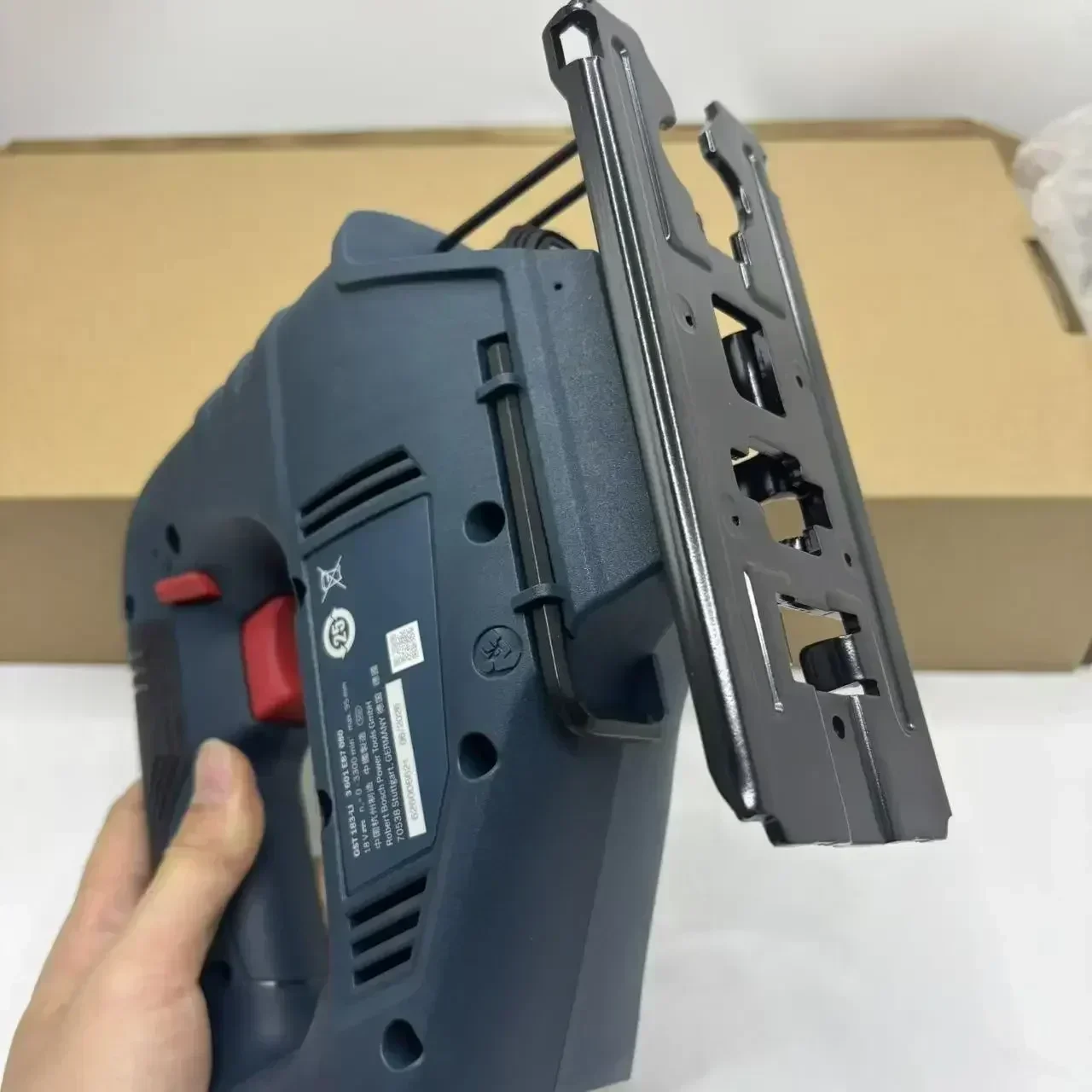 Bosch GST 183-LI Professional  - Woodworking Saw 评论和价格
